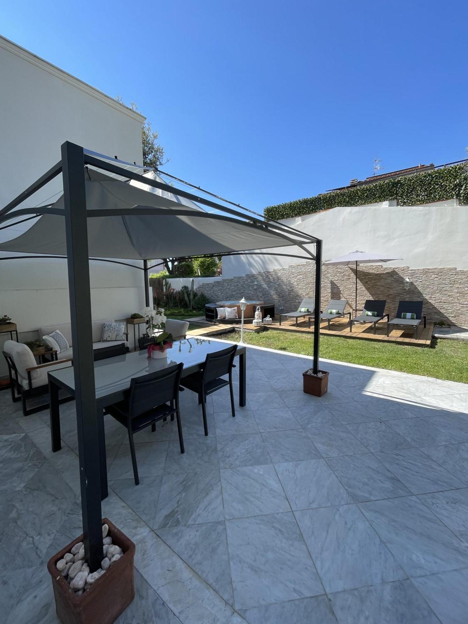 Villa Bianca A Few Steps By The Sea With Exclusive Garden & Jacuzzi Ливорно Екстериор снимка